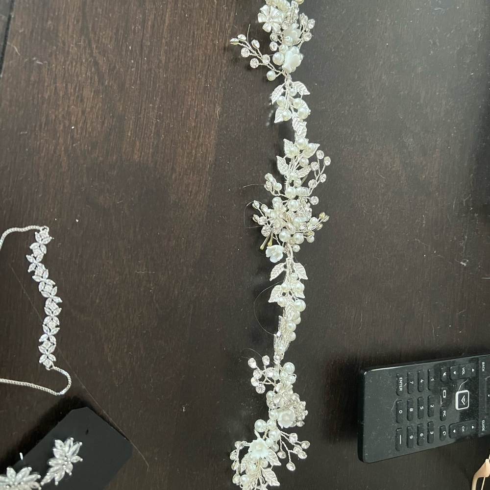 Bridal jewelry worn one time